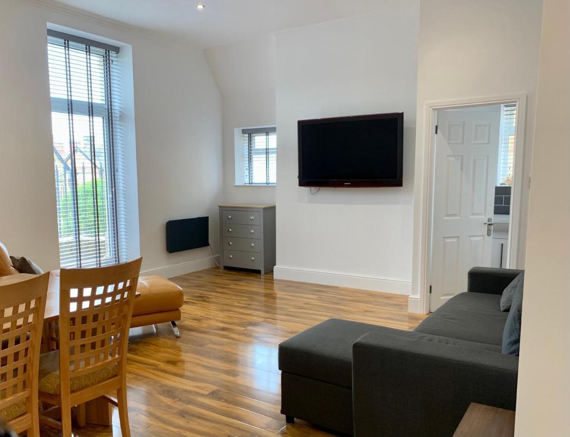 Lytham St Annes, A Spacious, High End, One Bedroomed Apartment 5 Exteriör bild